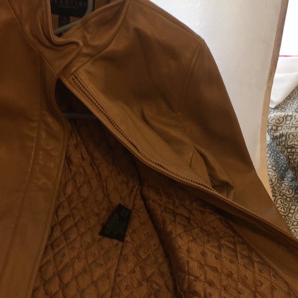 Leather jacket - Picture 3 of 4